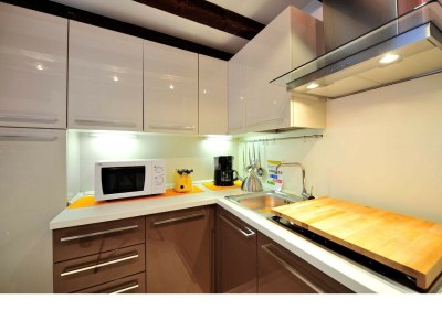 Apartment Creme Caramel - Features photo 4