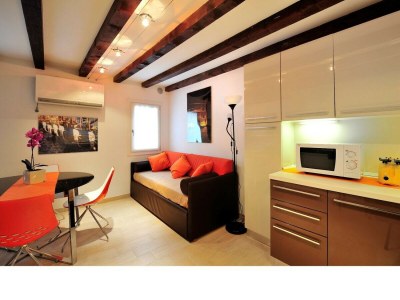 Apartment Creme Caramel - Features photo 5