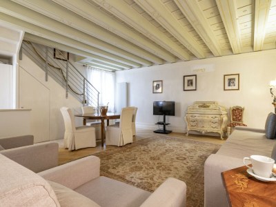 Apartment Gondola Luxury Apartment - Features photo 21