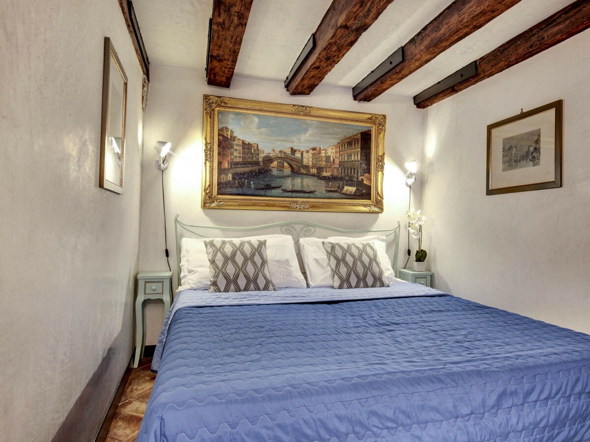 Apartment Rialto Canal View - Features photo 2