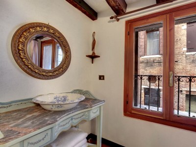 Apartment Rialto Canal View - Features photo 3