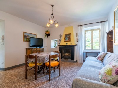 Apartment Limonta Lakeview Apartment - Features photo 10