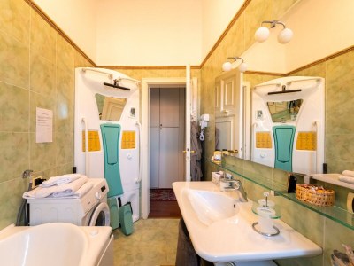 Apartment Elegante Rifugio sul Lago - Features photo 20