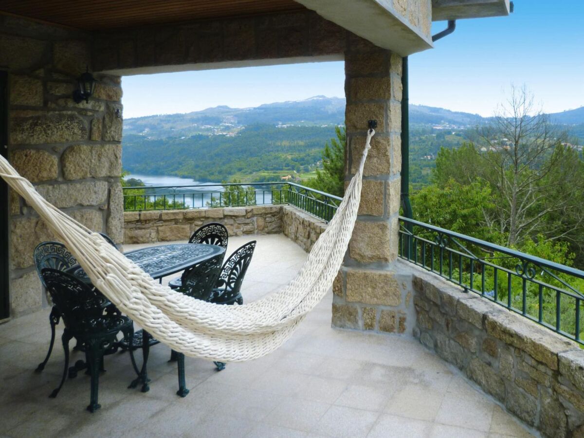 Holiday park Granite House by Tâmega with Pool