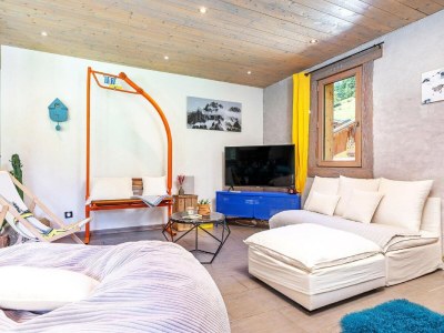 Chalet Chalet in Moulin with Sauna & Stunning Views - Features photo 18