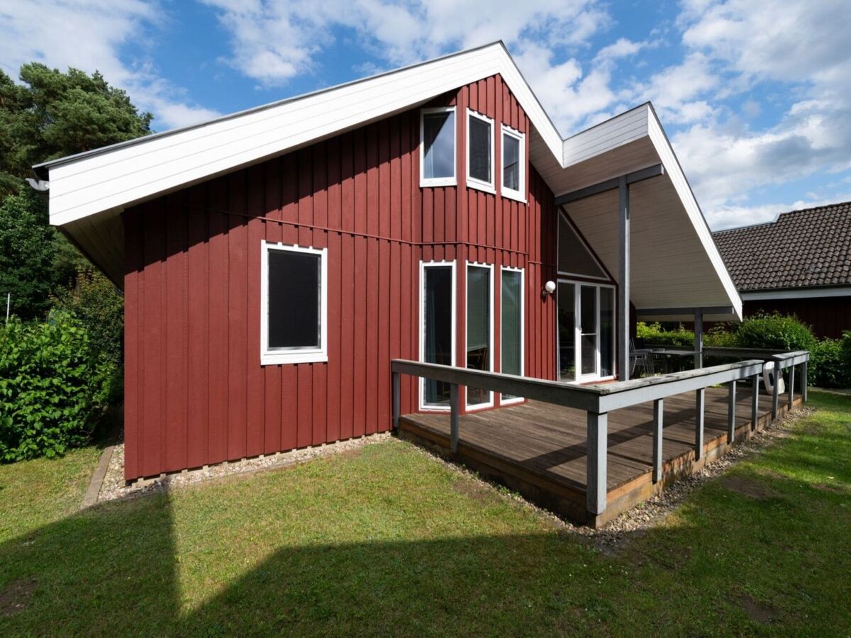 Holiday house Ferienhaus im Ferienpark Mirow - Outdoor photo 3