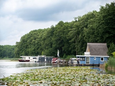 Apartment Elegant eingerichtete Ferienwohnung - Environment photo 14