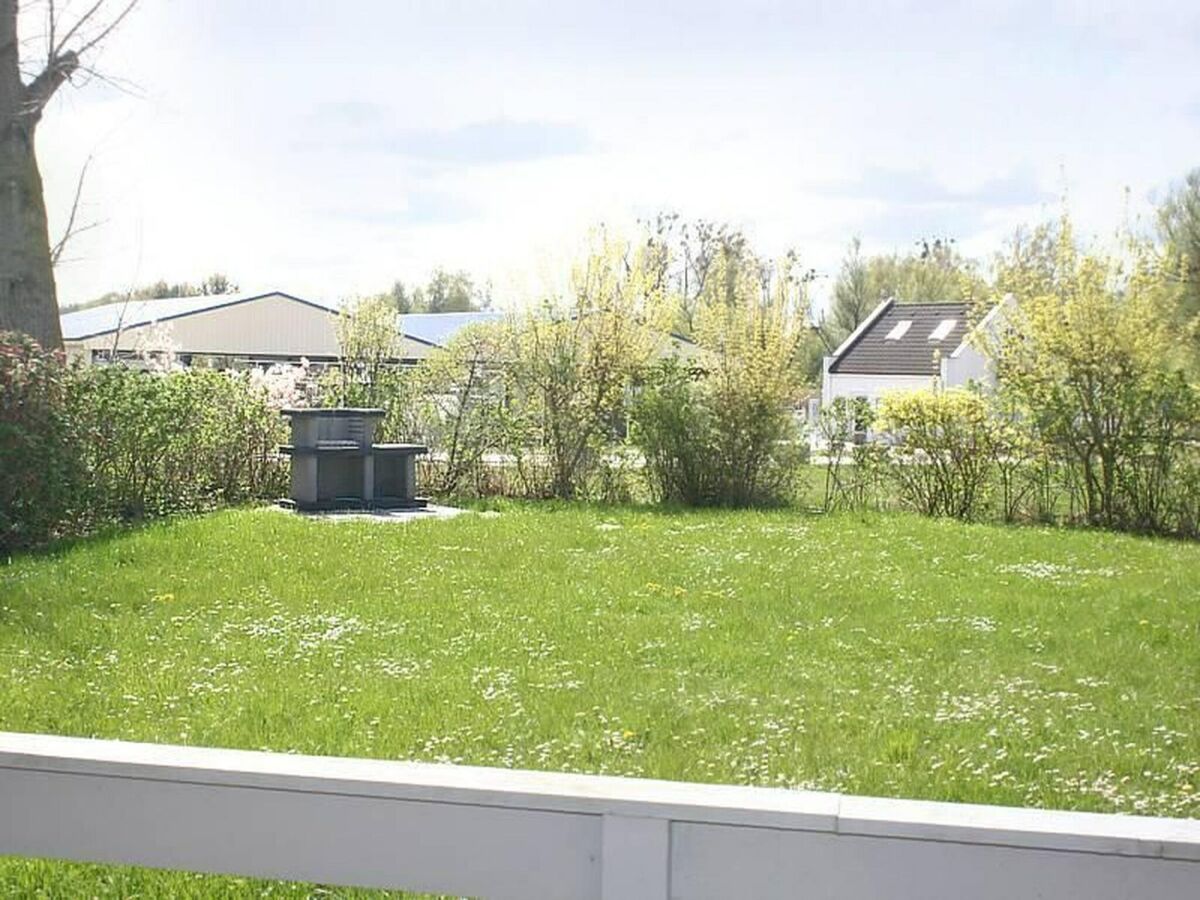 Holiday house Ferienhaus im Ferienpark Mueritz - Outdoor photo 3