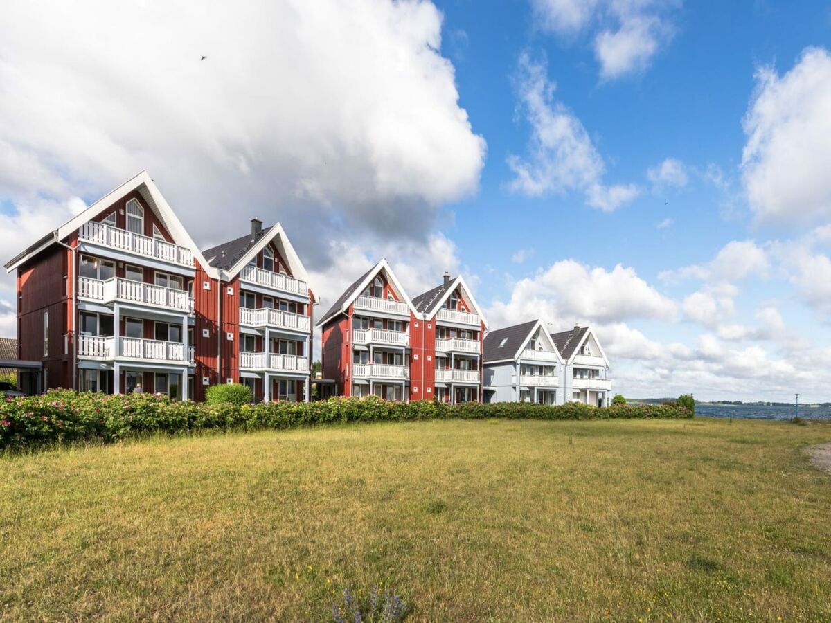 Apartment Appartement im Ferienpark in Rechlin - Outdoor photo 3