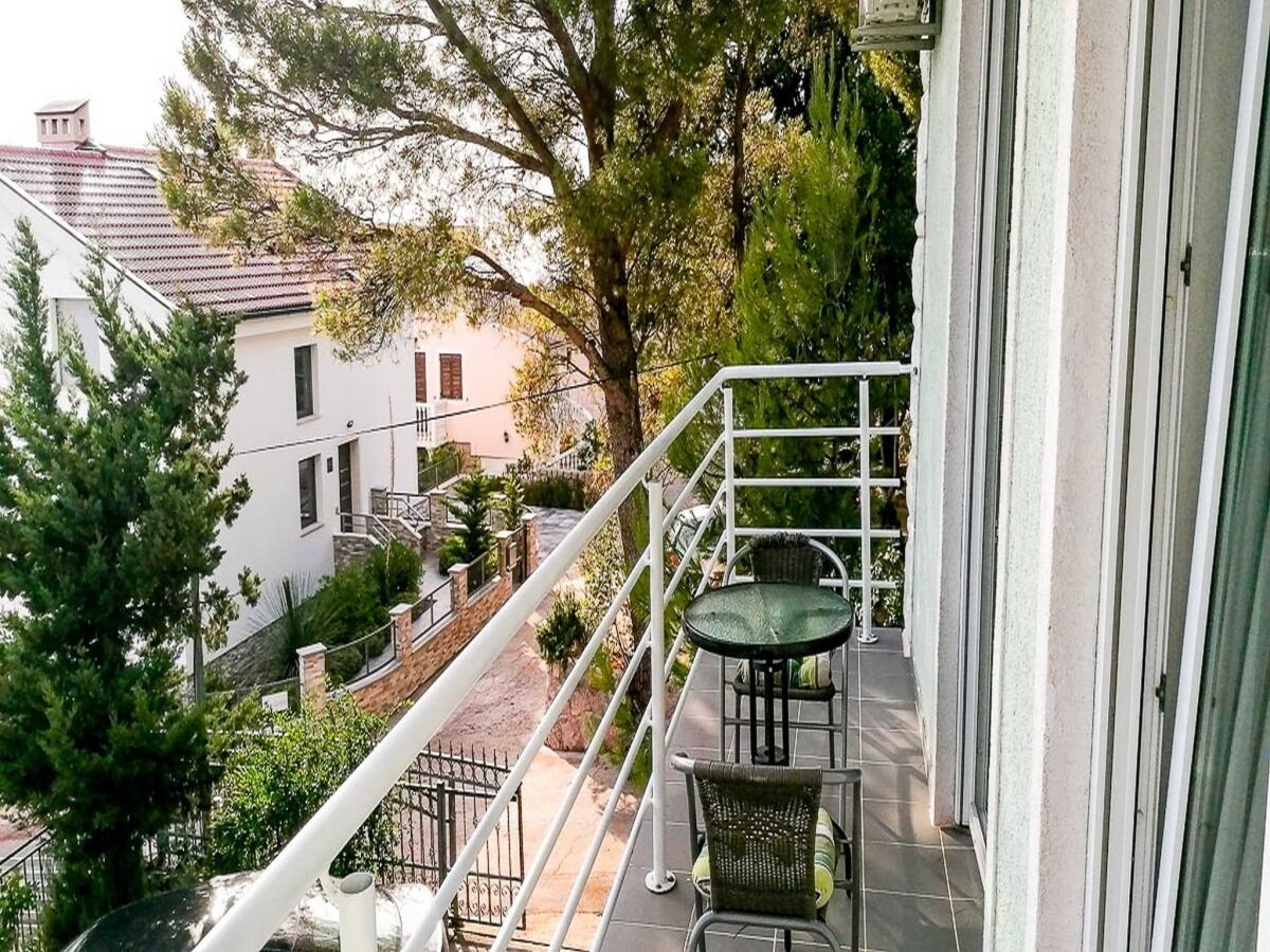 Apartment Apartments Smokvica - One Bed/Apt with Balcony - Outdoor photo 2