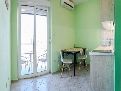 Apartment Apartments Smokvica - One Bed/Apt with Balcony - Features photo 8