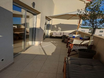 Apartment SALT Apartment - One Bedroom Apartment with Terrace and Sea View - Features photo 40