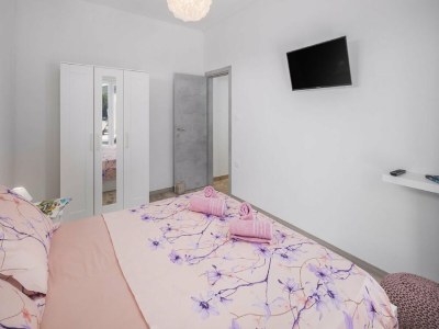 Villa Villa Tomichic with Swimming Pool - Features photo 8