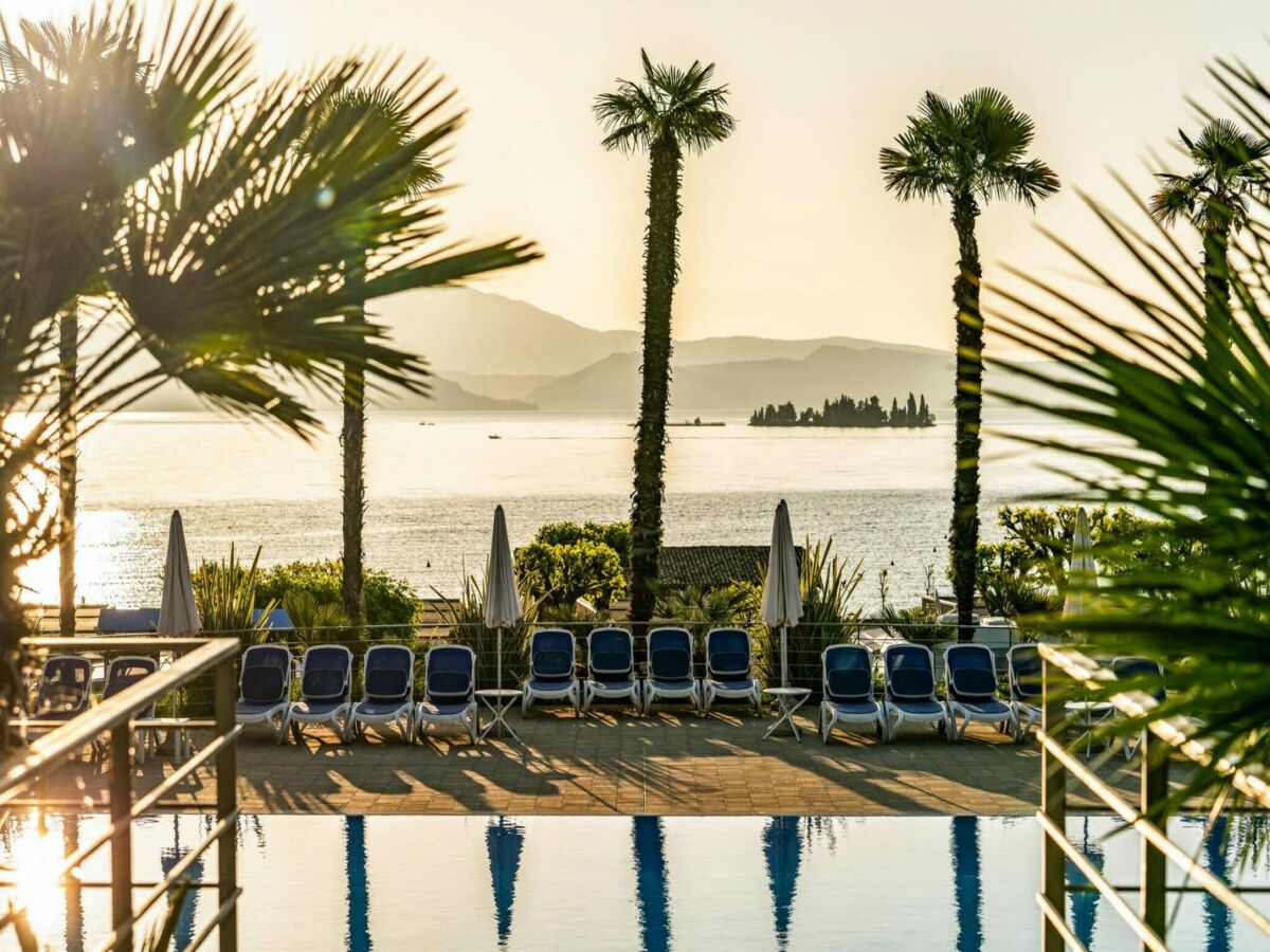 Holiday park Apartment in Manerba with barbecue - Outdoor photo 2