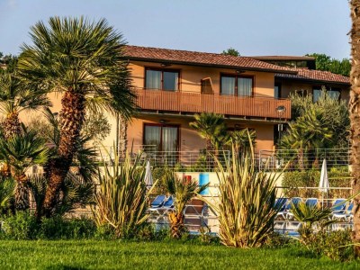 Holiday park Apartment in Manerba with barbecue - Outdoor photo 12