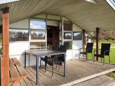 Holiday house Hübsche Hütte im Campingresort - Outdoor photo 7