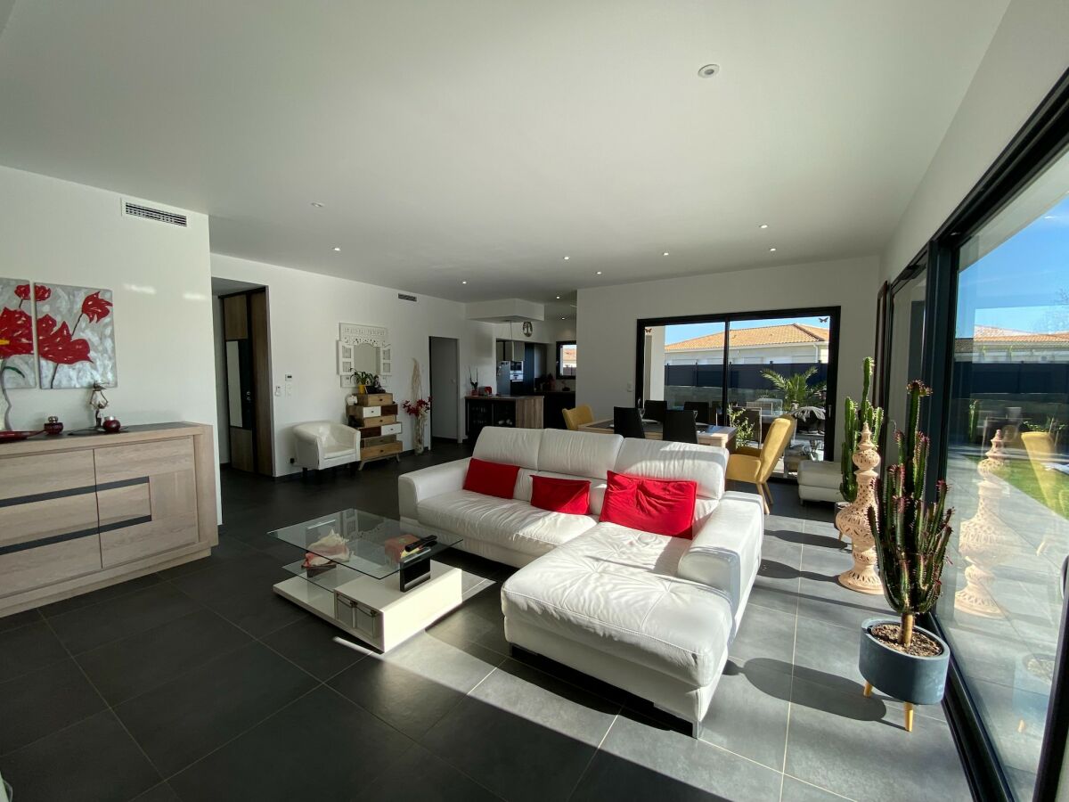 Holiday house Haus in Margaux mit Salzwasserpool & Weinbergen - Features photo 5