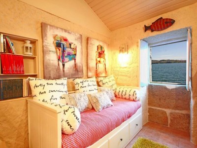 Cottage House in Combarro by the Sea - Features photo 4