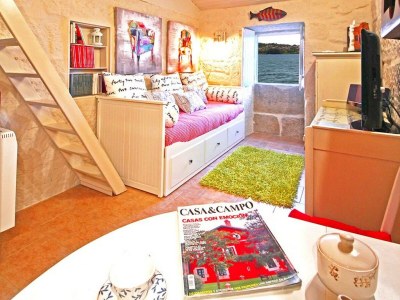 Cottage House in Combarro by the Sea - Features photo 10