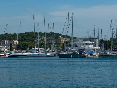 Apartment Apartment Point - Two Bedroom Apartment with Balcony - Outdoor photo 22