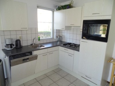 Holiday house Bungalow in Breskens near Beach and Lighthouse - Features photo 9