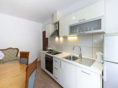 Apartment Guest House Rooms Rose - Romantic Double Room with Balcony and Sea View (No.1) - Features photo 6