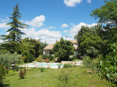 Holiday house Holiday Home in Villes-sur-Auzon with Pool - Outdoor photo 9