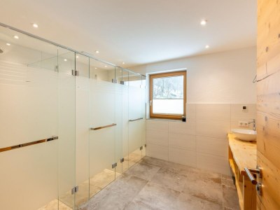 Holiday house Bauernhaus in Bramberg mit Naturteich - Features photo 32