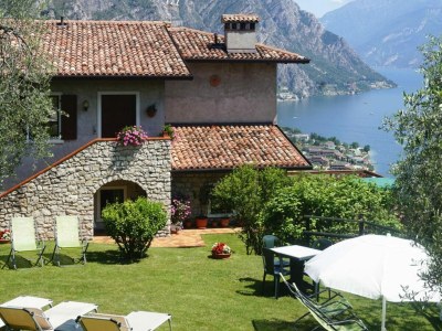 Holiday park Appartements Casa Tamas in Limone in Lake Garda - Lombardy - Holiday park