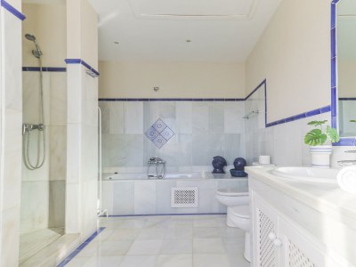 Apartment La Perla - Features photo 33