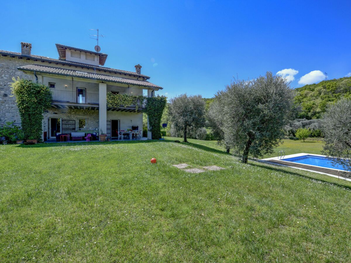 Villa Villa Garda Design & Pool - Outdoor photo 2