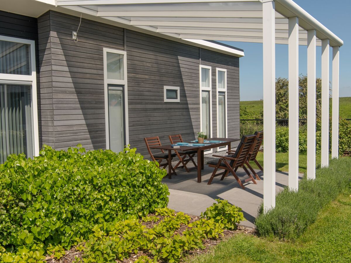Holiday park Holiday Home at Oosterschelde Water Resort - Outdoor photo 2