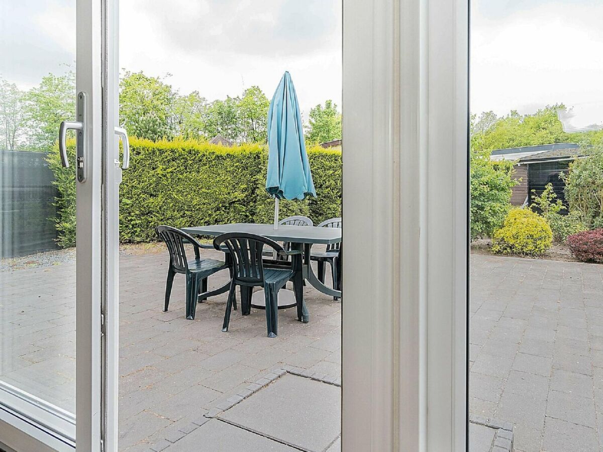 Holiday park Chalet in Holiday Park with Private Terrace - Outdoor photo 2