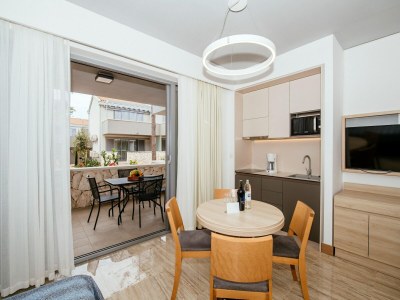 Holiday park Zaton Apartment with Pool for Four - Features photo 18