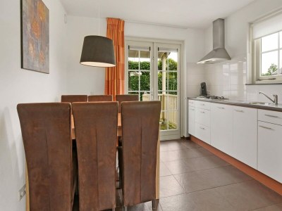 Holiday house Bungalow in South Holland with Private Jetty - Features photo 9