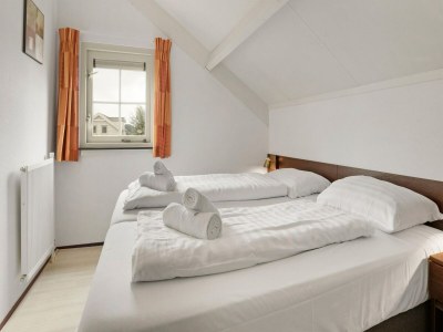 Holiday house Bungalow in South Holland with Private Jetty - Features photo 3