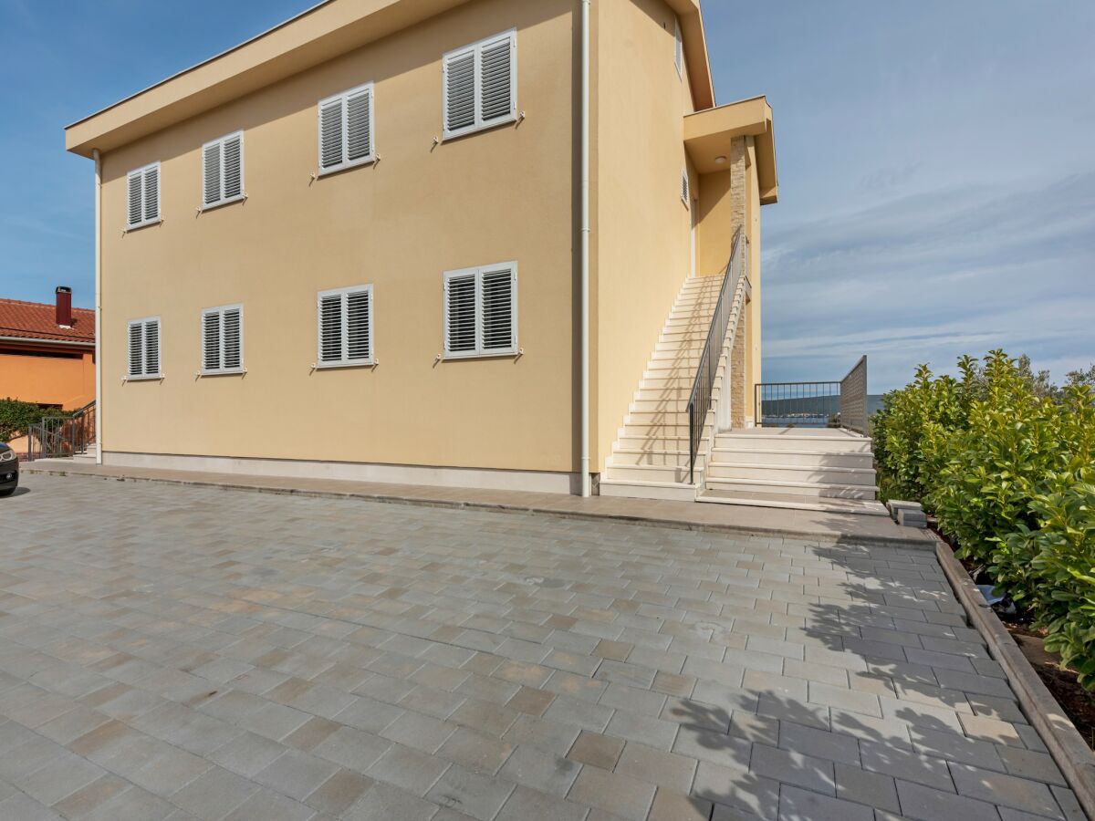 Apartment Apartment in Nevidane in der Nähe der Weißen Berge - Outdoor photo 2