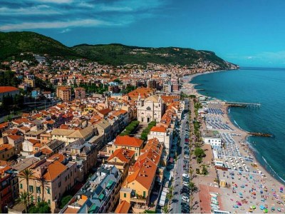 Holiday park Holiday flat in pretty residence with communal pool in Pietra Ligure - Environment photo 28