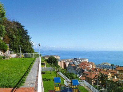 Holiday park Holiday flat in pretty residence with communal pool in Pietra Ligure - Environment photo 32
