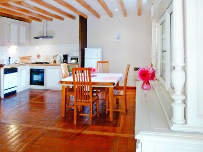 Apartment Rural Pool Retreat in the Hills - Features photo 9