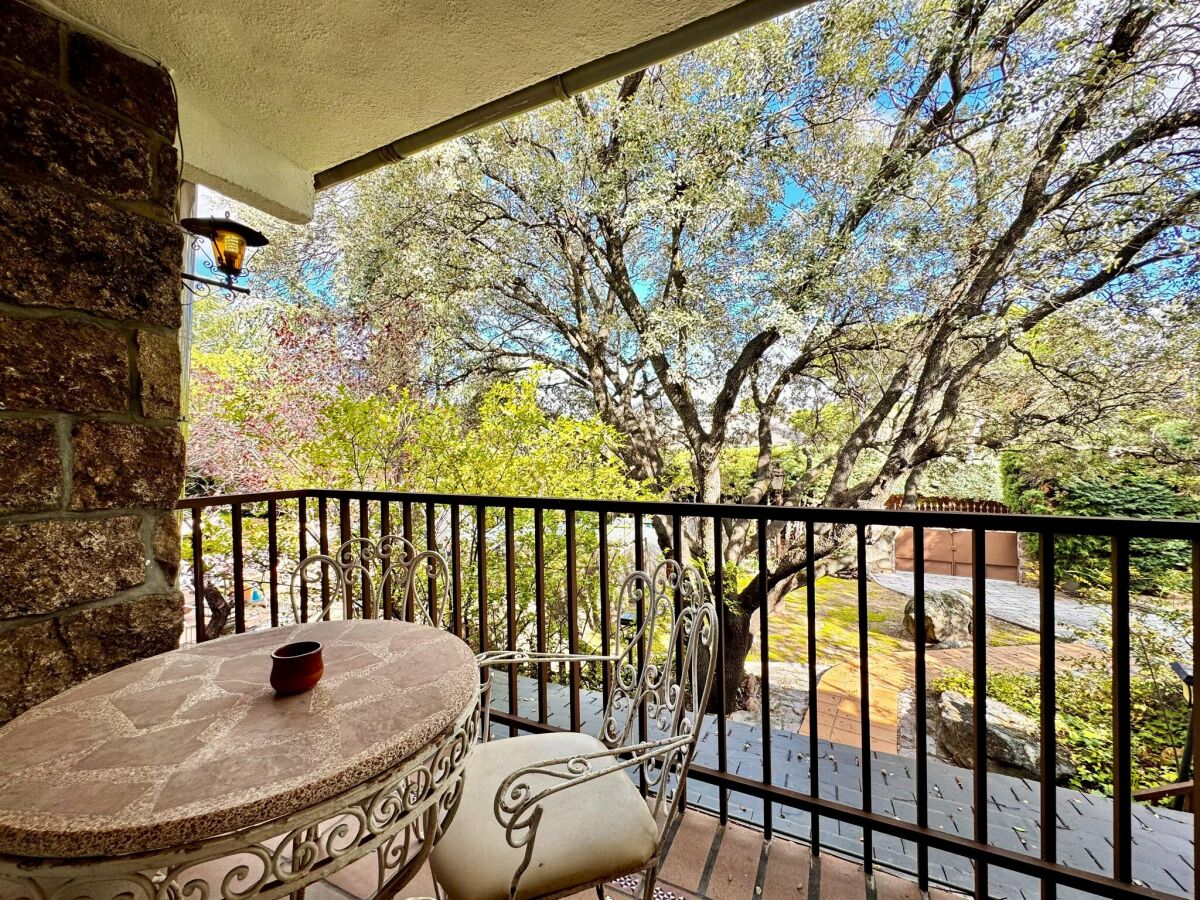 Holiday house Farmhouse Apartment with Pool - Outdoor photo 4