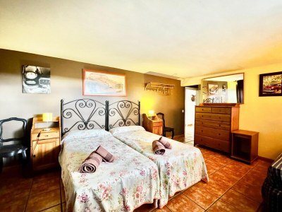 Holiday house Farmhouse Apartment with Pool - Features photo 16