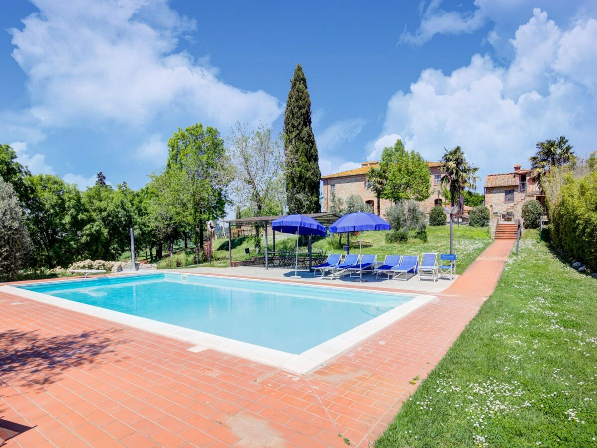 Apartment Apartment in Peccioli with pool - Outdoor photo 2