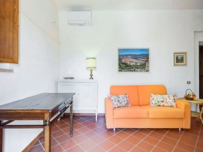 Apartment Apartment in Peccioli with pool - Features photo 33