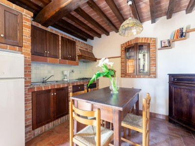 Apartment Schöne Wohnung mit Pool - Features photo 22