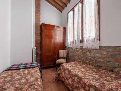 Apartment Schöne Wohnung mit Pool - Features photo 25