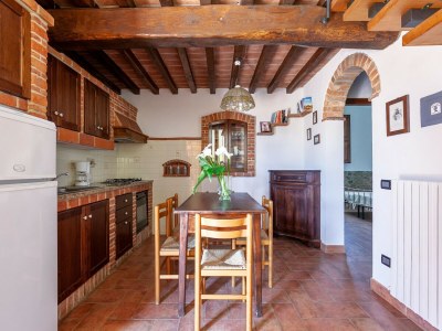 Apartment Schöne Wohnung mit Pool - Features photo 29