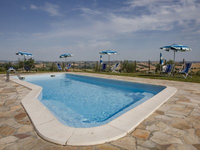 Holiday house Farmhouse in Marche with Pool & Wine Tours - Outdoor photo 10