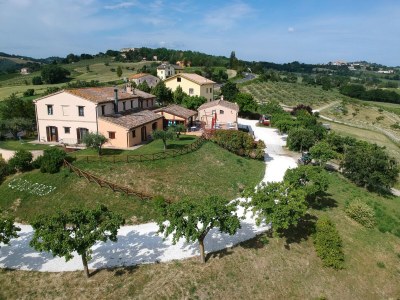 Holiday house Farmhouse in Marche with Pool & Wine Tours - Outdoor photo 20