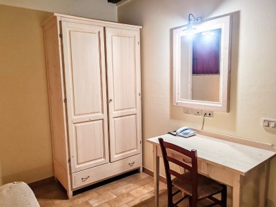 Holiday house Farmhouse in Marche with Pool & Wine Tours - Features photo 22